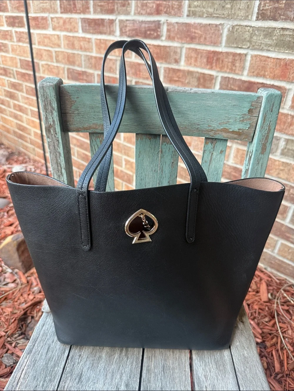 Kate Spade ♠️ Black Pebble grain Suzy Large North South Tote bag w/gold emblem